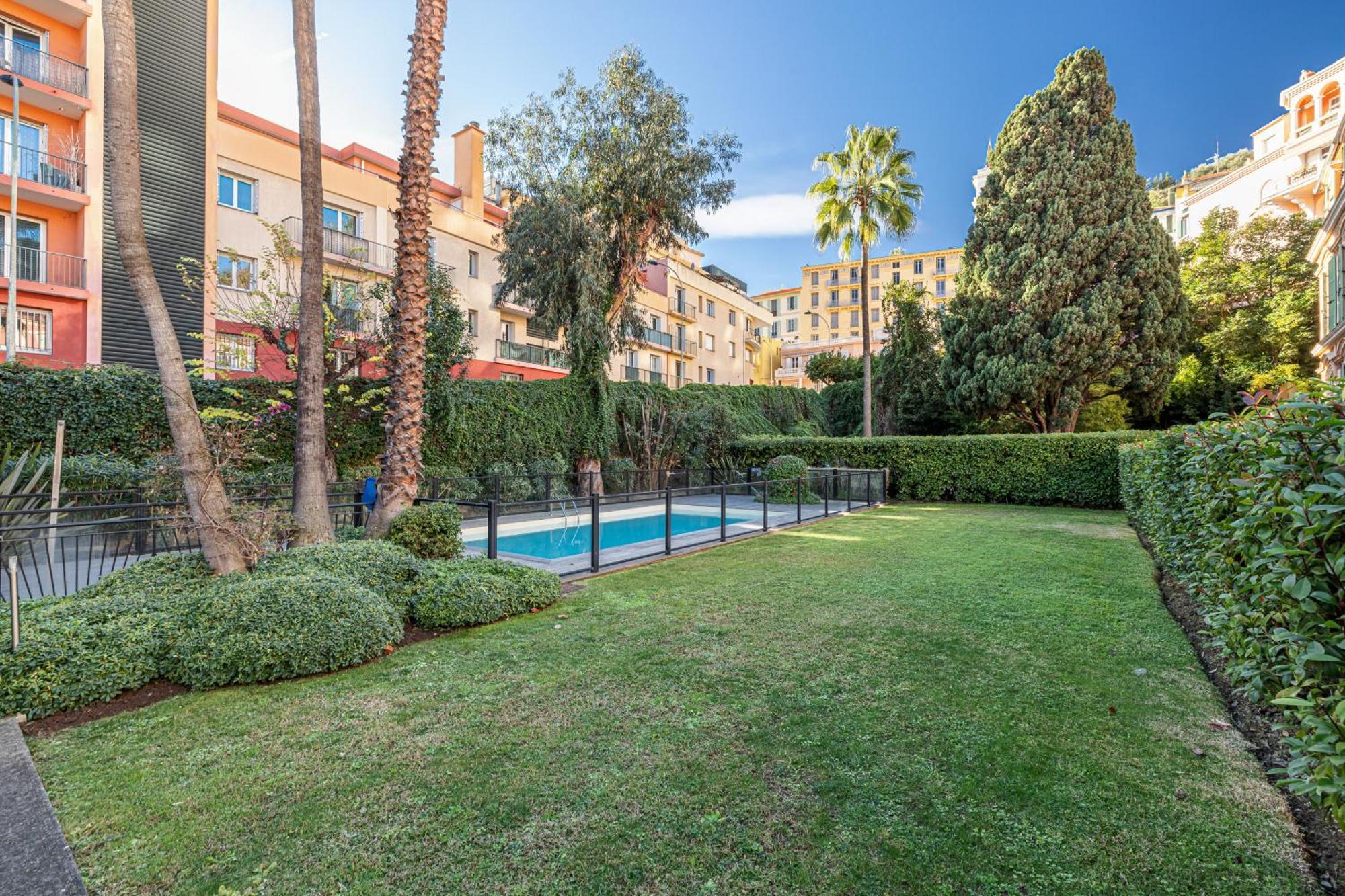 Intercontinental Superbe Appartement Avec Piscine マントン エクステリア 写真