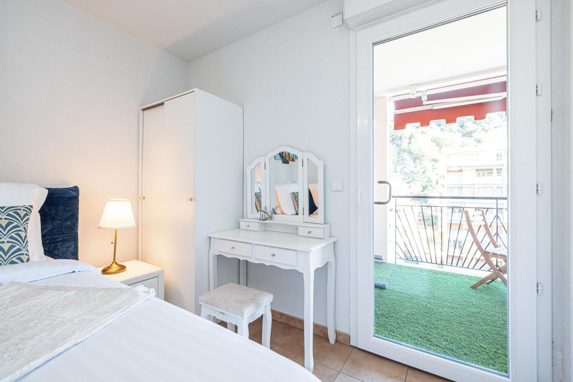 Intercontinental Superbe Appartement Avec Piscine マントン エクステリア 写真